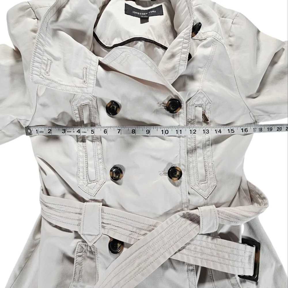 Jones New York Cream Double-Breasted Trench Coat with Belt Size Small - Picture 4 of 6
